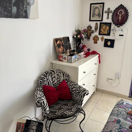 La Casa Di Frida * Katánie